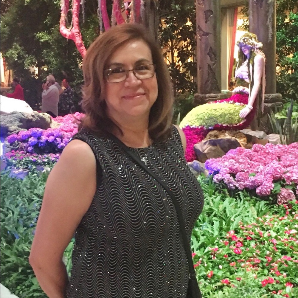 Meet your Posher, Valerie